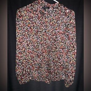 Flowy floral blouse